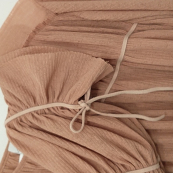 Kinly Ruffle Top - Picture 6 of 8